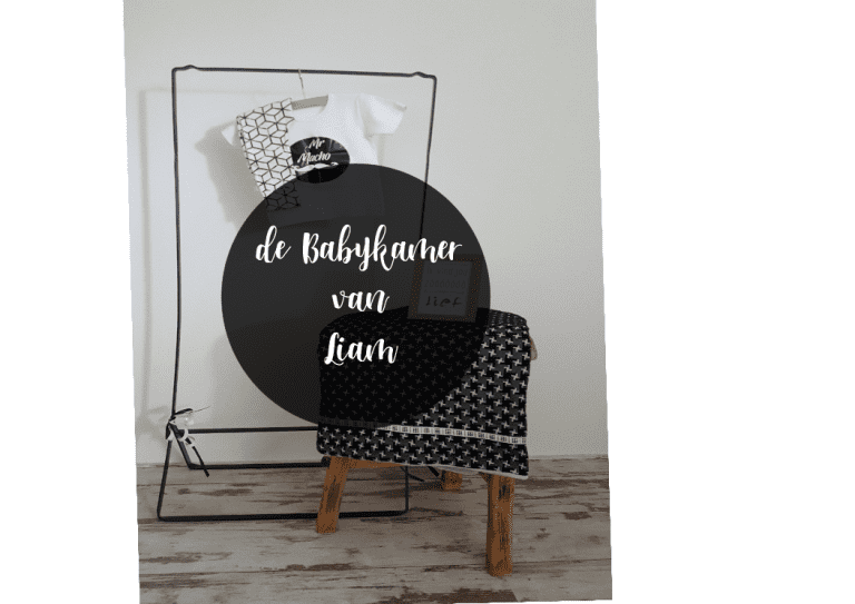 Scandinavische babykamer met retro meubels.