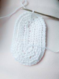 Haken baby booties